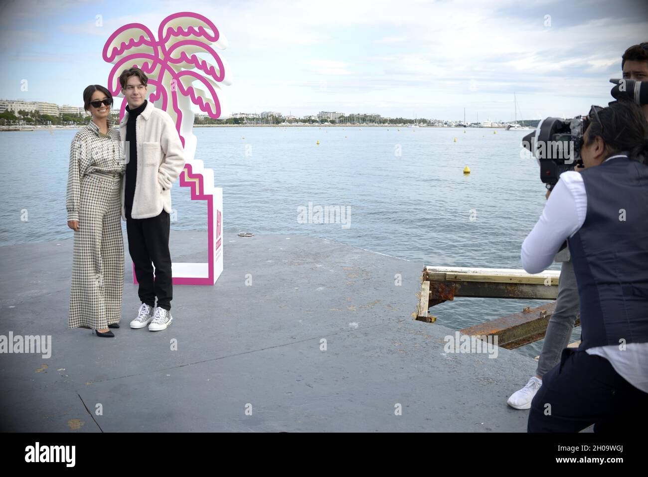 Contenu les créateurs assistent aux Canneseries 2021.Cannes, France.8 octobre FAMA © Fausto Marci Banque D'Images