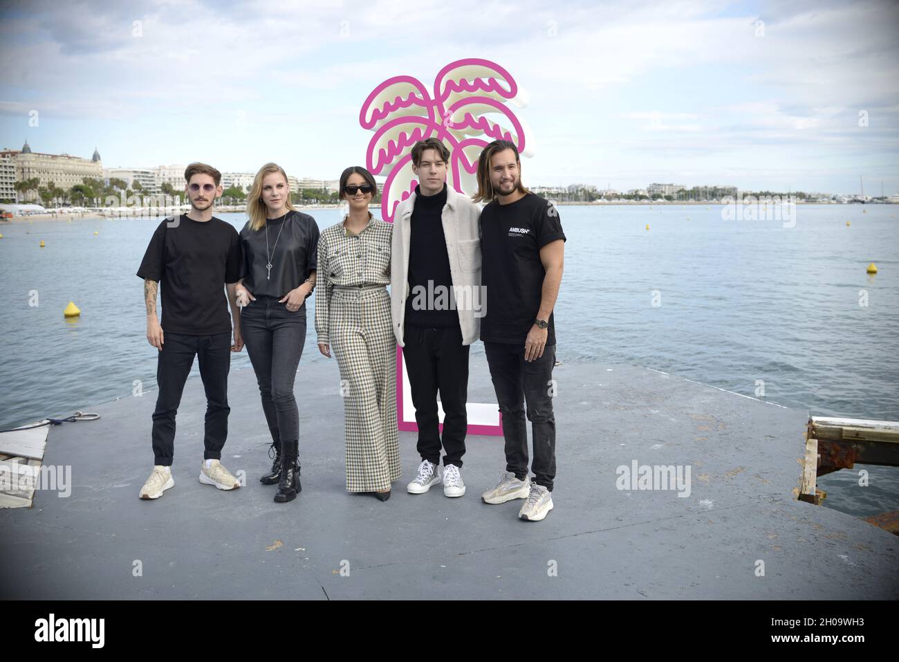 Contenu les créateurs assistent aux Canneseries 2021.Cannes, France.8 octobre FAMA © Fausto Marci Banque D'Images