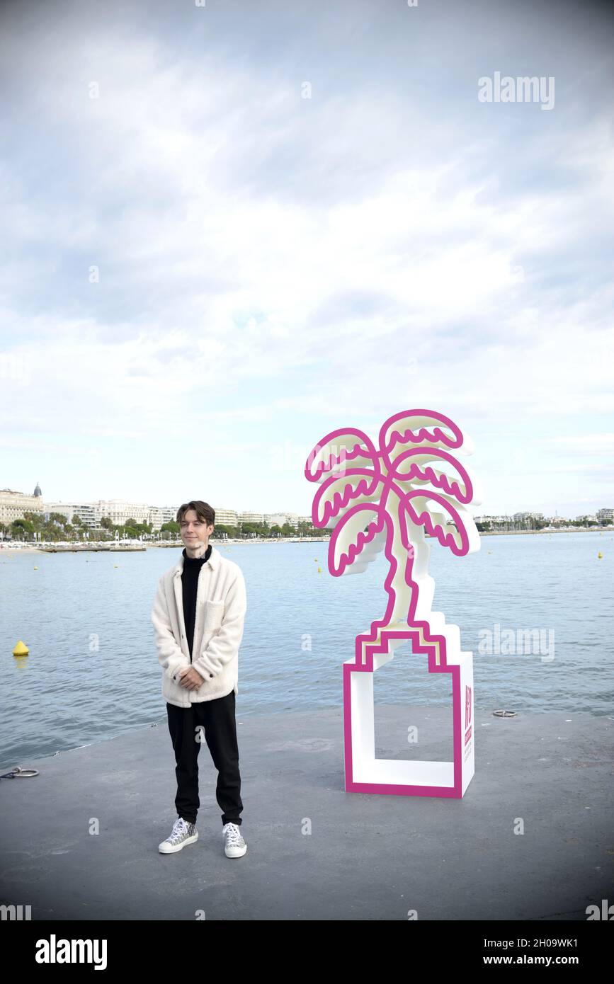 Contenu les créateurs assistent aux Canneseries 2021.Cannes, France.8 octobre FAMA © Fausto Marci Banque D'Images