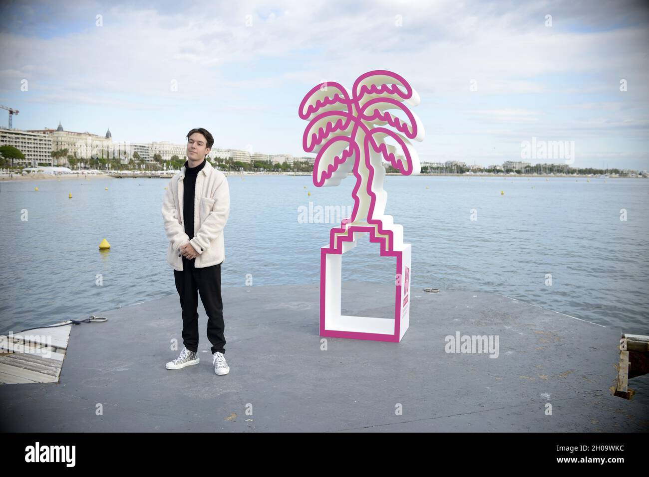 Contenu les créateurs assistent aux Canneseries 2021.Cannes, France.8 octobre FAMA © Fausto Marci Banque D'Images