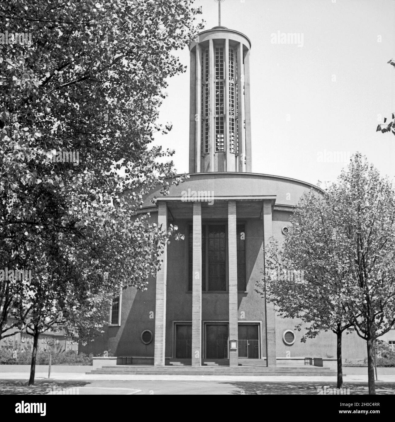 Die Friedenskirche à Ludwigshafen, Deutschland 1930 er Jahre. L'église Friedenskirche à Ludwigshafen, Allemagne 1930. Banque D'Images