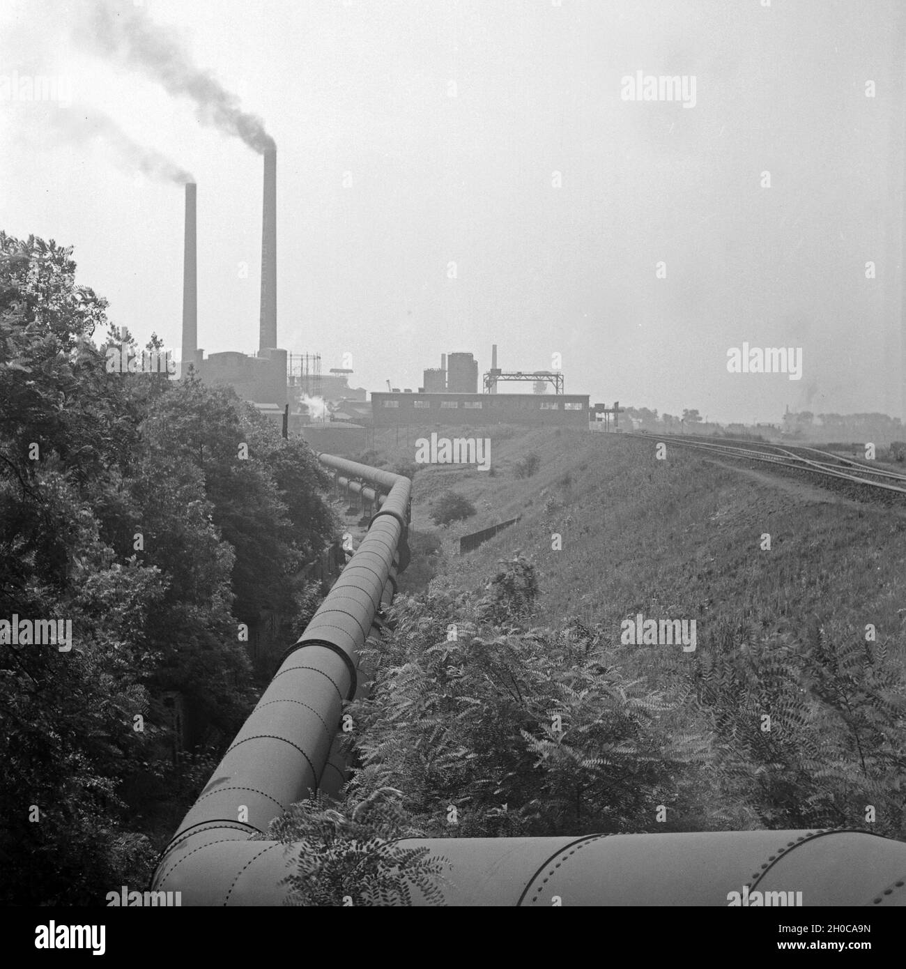 Auf dem Weg zum industriellen Herzen des Ruhrgebiets Rohrleitung in