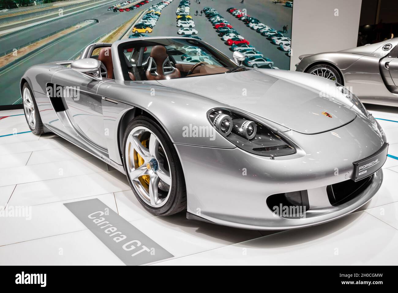 Voiture de sport Porsche Carrera GT présentée au salon de l'automobile de Paris.Paris, France - 2 octobre 2018. Banque D'Images