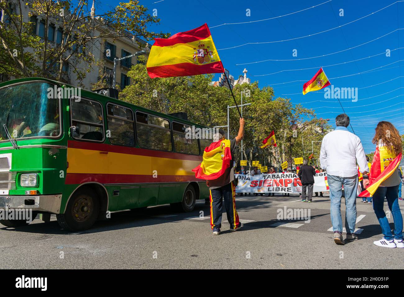 Barcelone, Espagne 12 2021 octobre, célébration de la journée du patrimoine hispanique à Gracia Avenue Banque D'Images