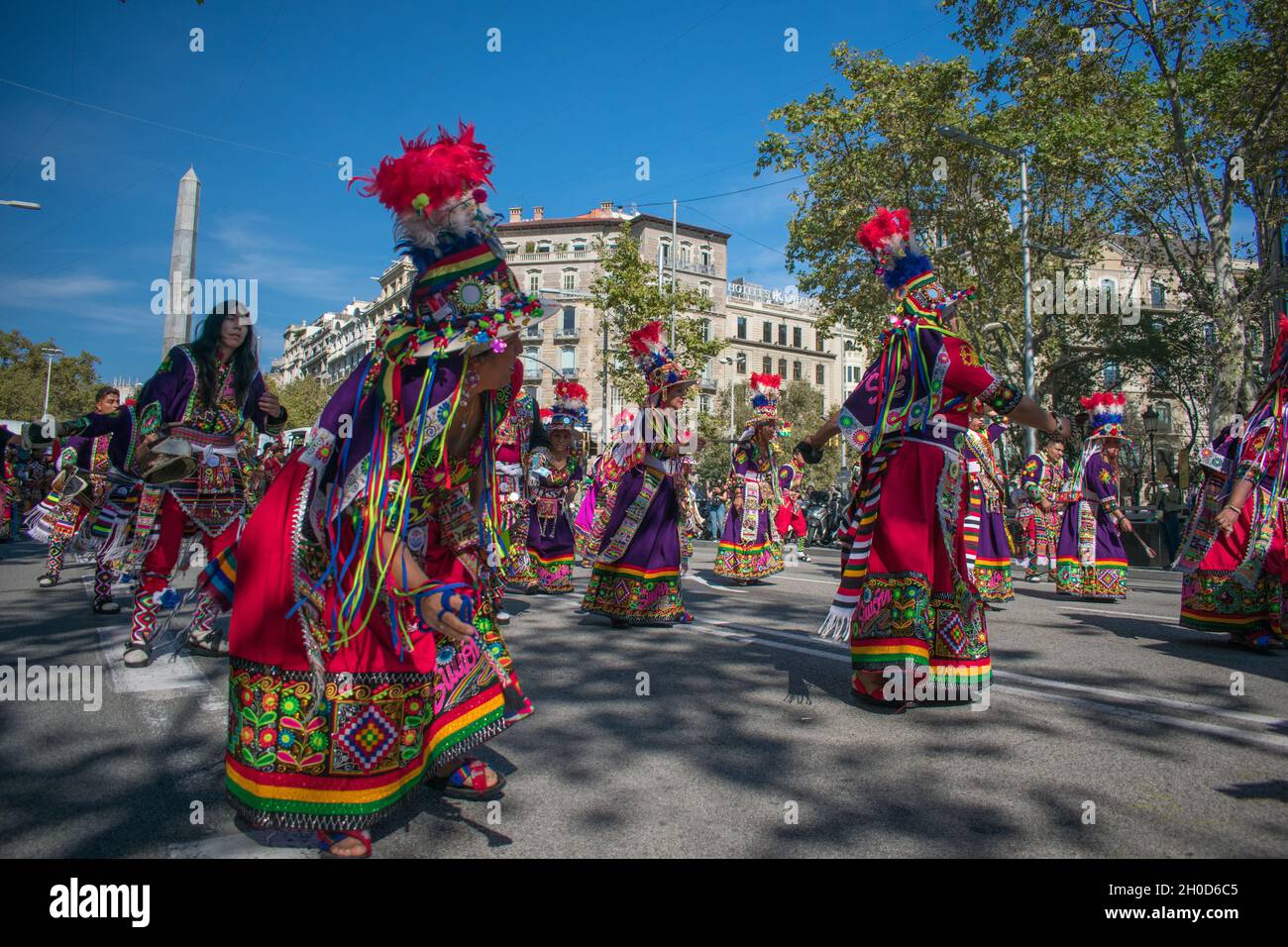 Barcelone, Espagne 12 2021 octobre, célébration de la journée du patrimoine hispanique à Gracia Avenue Banque D'Images