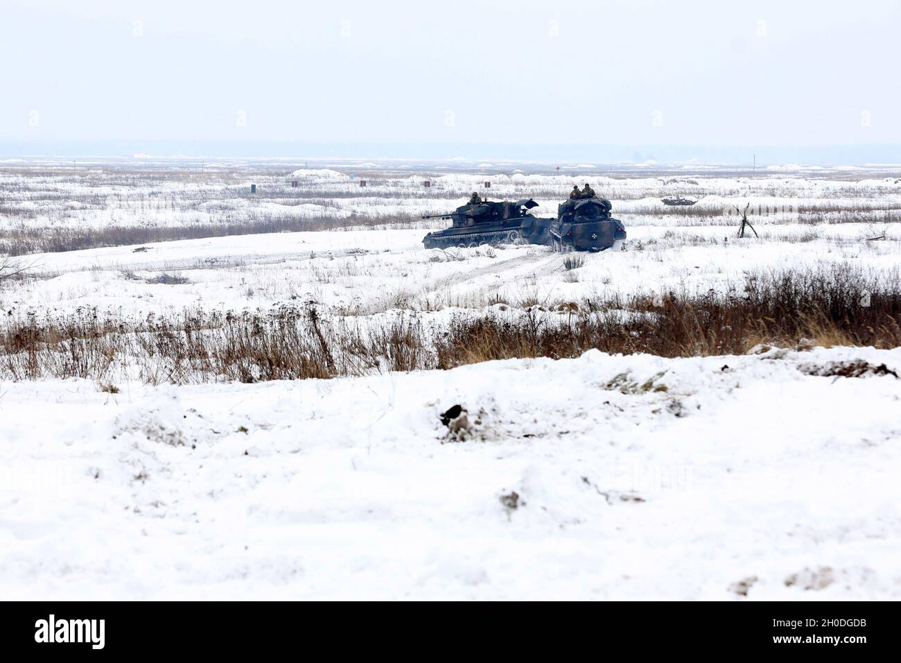 Armée roumaine Gepards de Transylvanian de présence avancée renforcée Groupe de combat Pologne Laissez un exercice de feu le 2 février 2021, dans la zone d'entraînement de Bemowo Piskie, Pologne. Banque D'Images