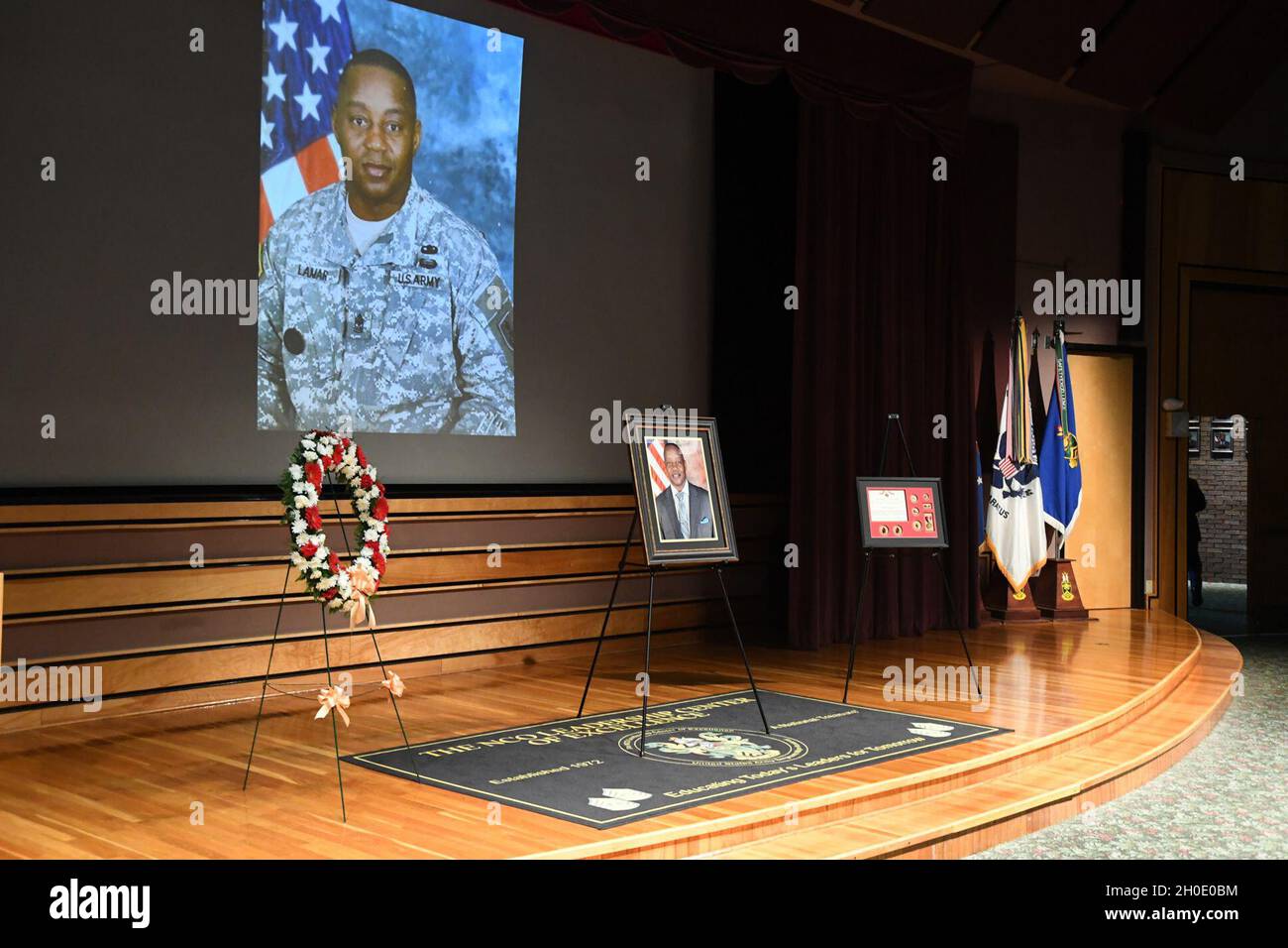 Le NCO leadership Centre of Excellence organise une cérémonie commémorative pour M. Artez Lamar, le 5 février.Lamar était un sergent-major de commandement à la retraite qui a servi comme instructeur à la grande académie des sergents pendant 12 ans avant sa mort. Banque D'Images