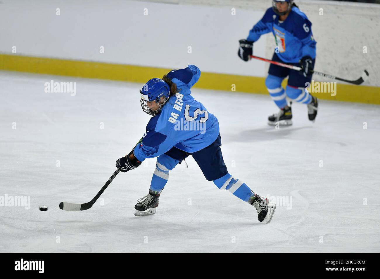 Torre Pellice, Italie.09e octobre 2021.5 da Rech Mara pendant la pré-qualification olympique féminine de hockey sur glace - Italie contre chinois Tapei, hockey sur glace à Torre Pellice, Italie, octobre 09 2021 crédit: Independent photo Agency/Alay Live News Banque D'Images