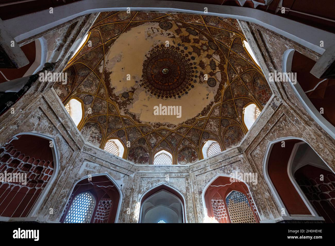 Magnifique intérieur du sanctuaire de Shahzada Abdullah, Herat, Afghanistan Banque D'Images
