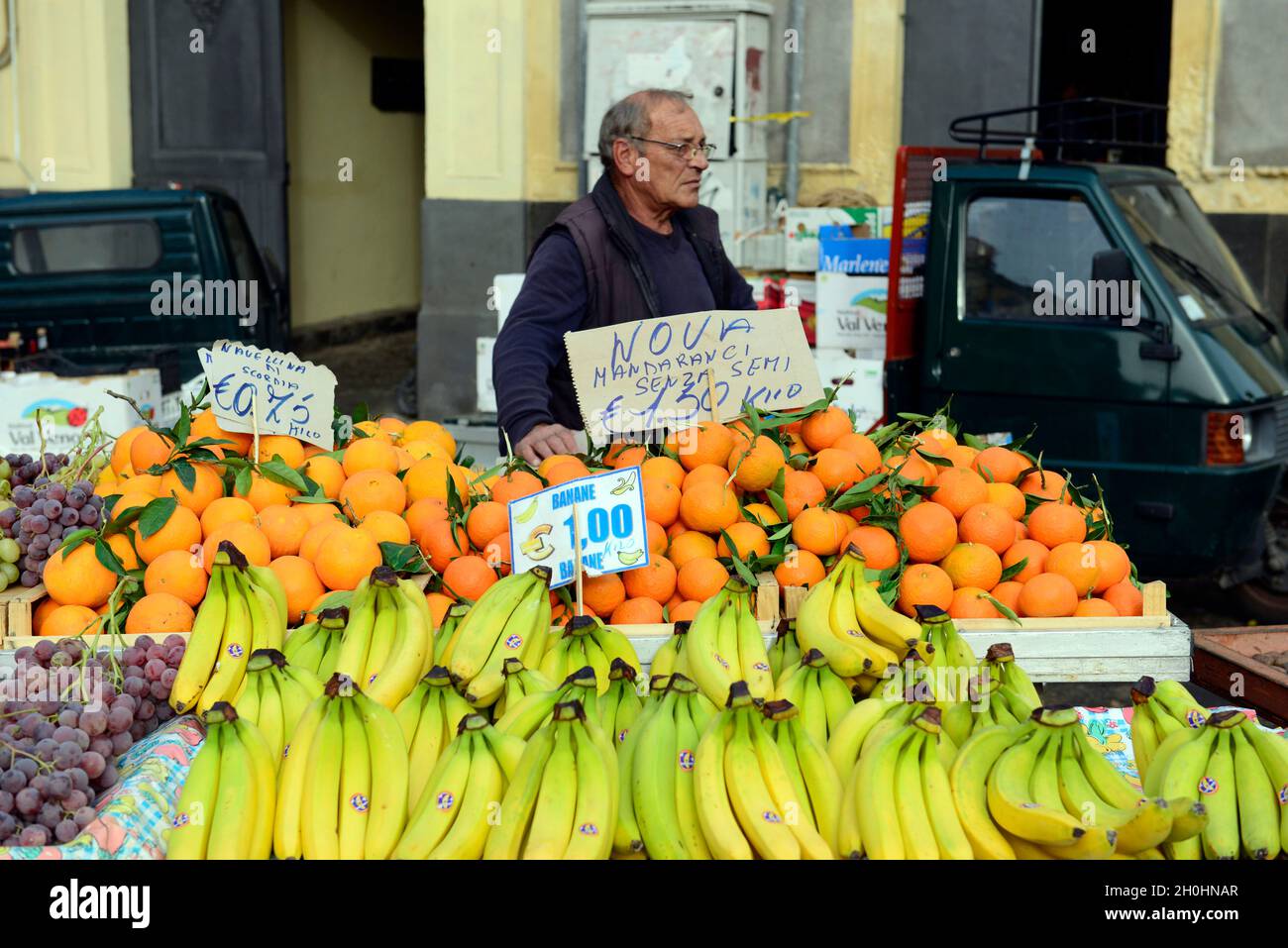 Marchés dynamiques de produits frais à Catane, en Italie. Banque D'Images