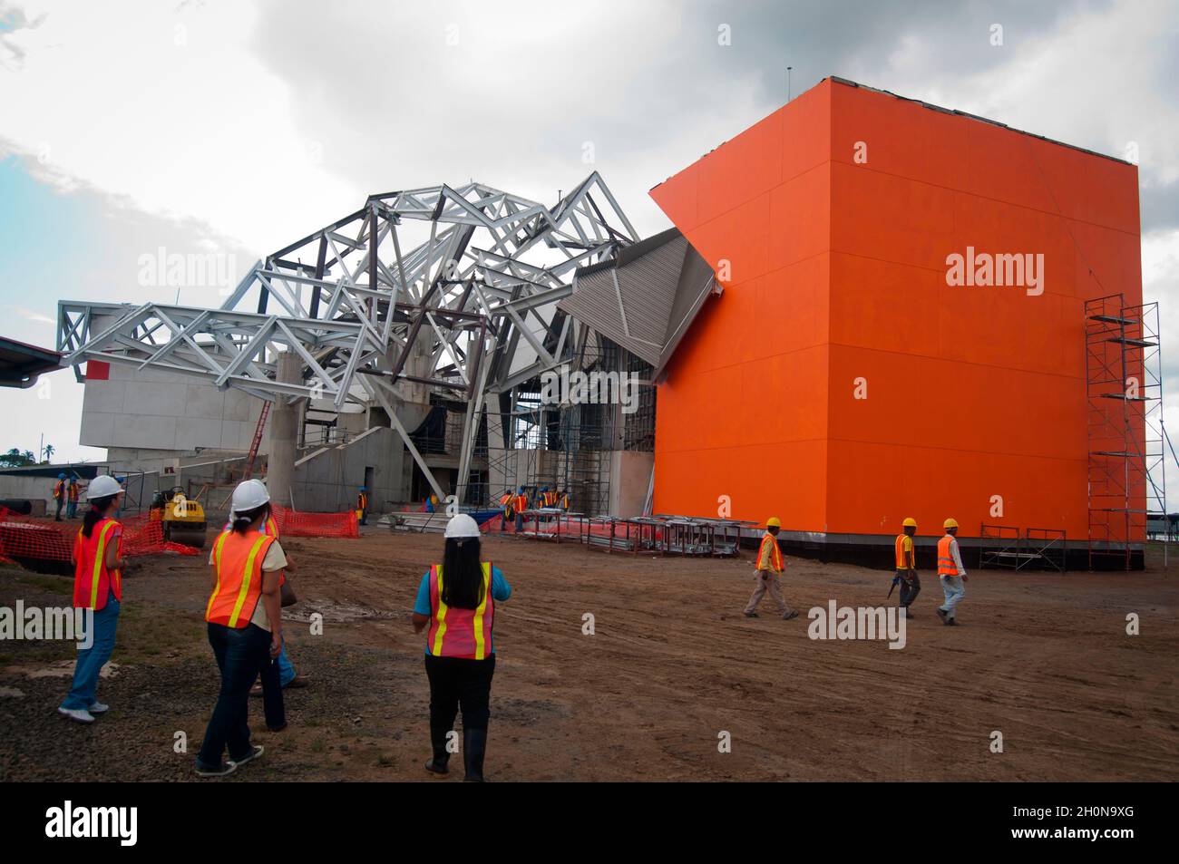 BIOMUSEO CONSTRUCTION (Edificio Puente de Vida).le pont « Puente de