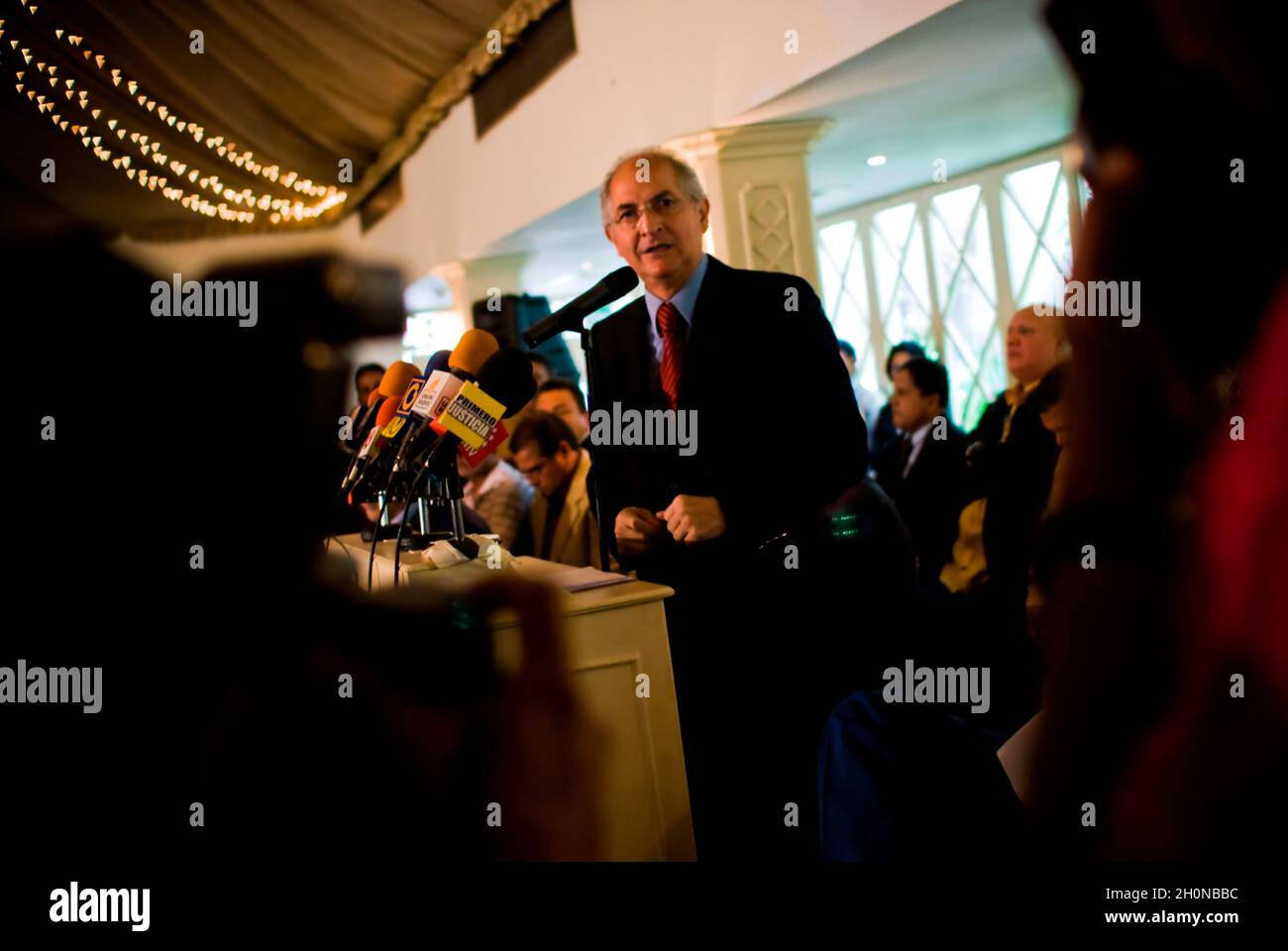 POLITIQUE VÉNÉZUÉLIENNE / POLITICA en VENEZUELA.Antonio Ledezma, chef de l'opposition et maire métropolitain de Caracas / Lider opositor y Alcalde Metropolitano de Caracas.Caracas - Venezuela 2009.(Copyright © Aaron Sosa) Banque D'Images