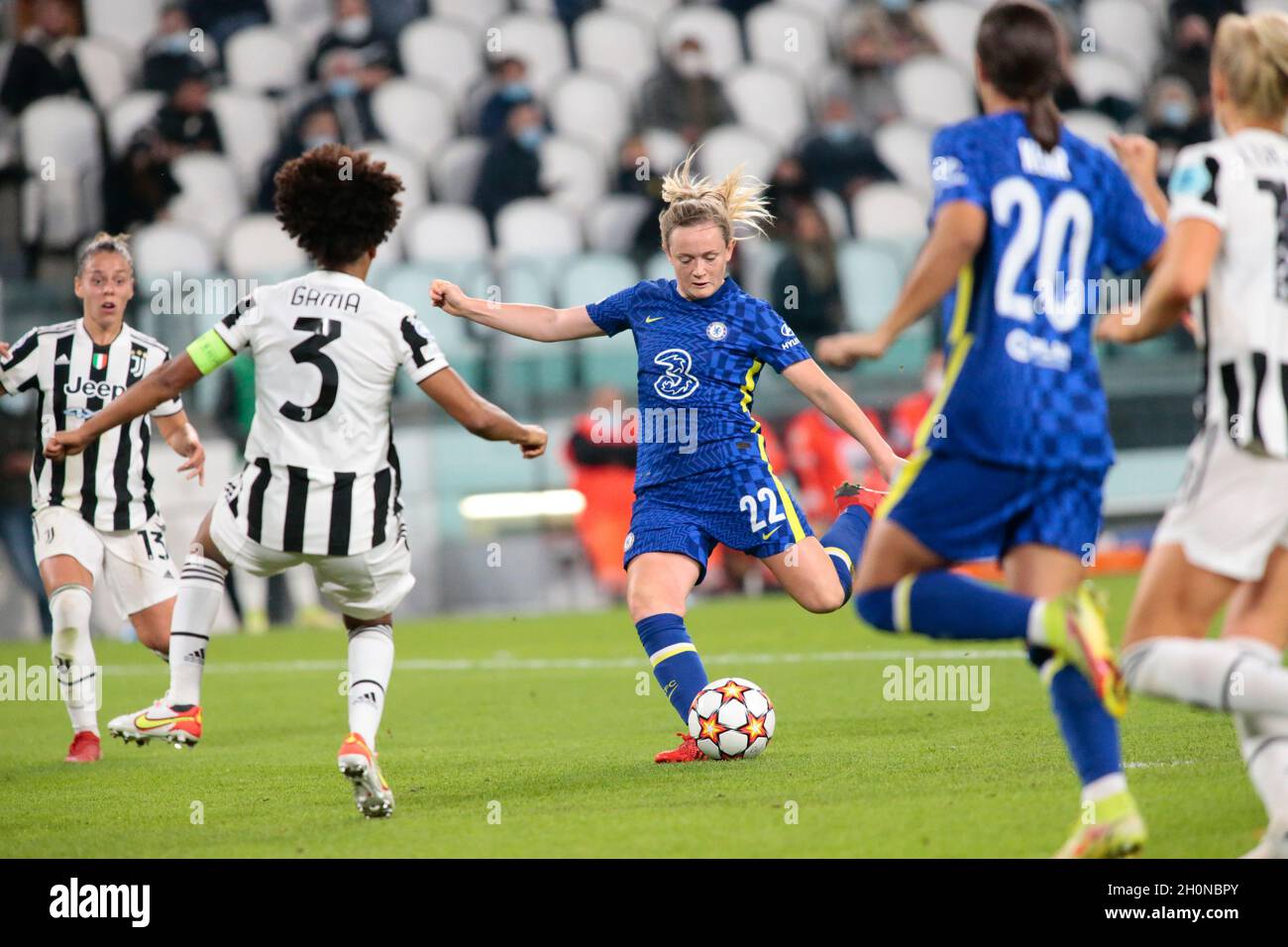 Turin, Italie, 13 octobre 2021, Erin Cuthbert de Chelsea FC Women pendant la Ligue des champions de l'UEFA, Group A match de football entre Juventus FC et Chelsea FC le 13 octobre 2021 au stade Juventus de Turin, Italie Banque D'Images