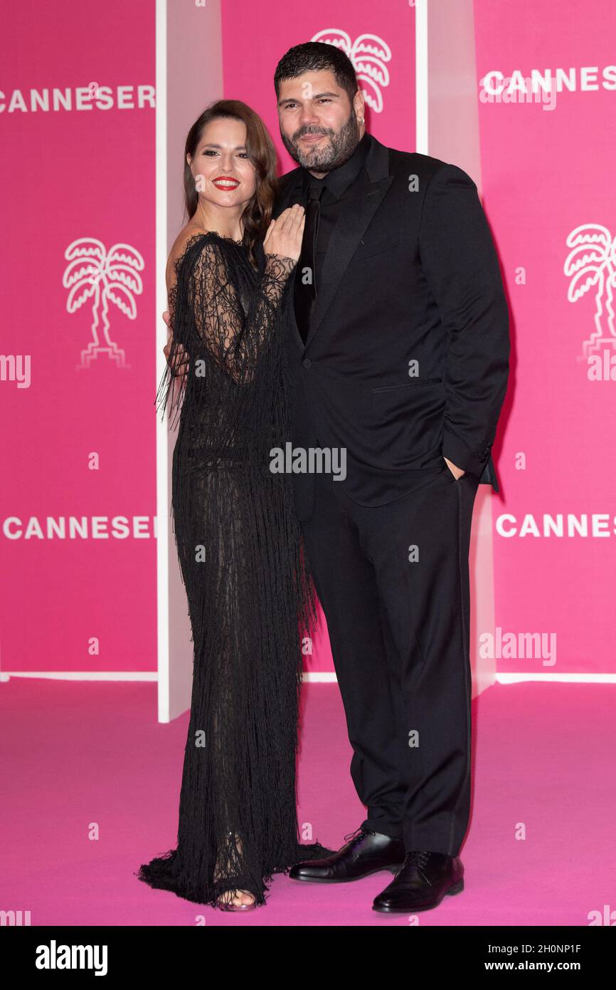 Ivana Lotito et Salvatore Esposito assistent à la cérémonie de clôture lors de la 4ème édition du Festival International de Cannes (Canneseries) à Cannes, le 13 octobre 2021, en France.Photo de David Niviere/ABACAPRESS.COM Banque D'Images