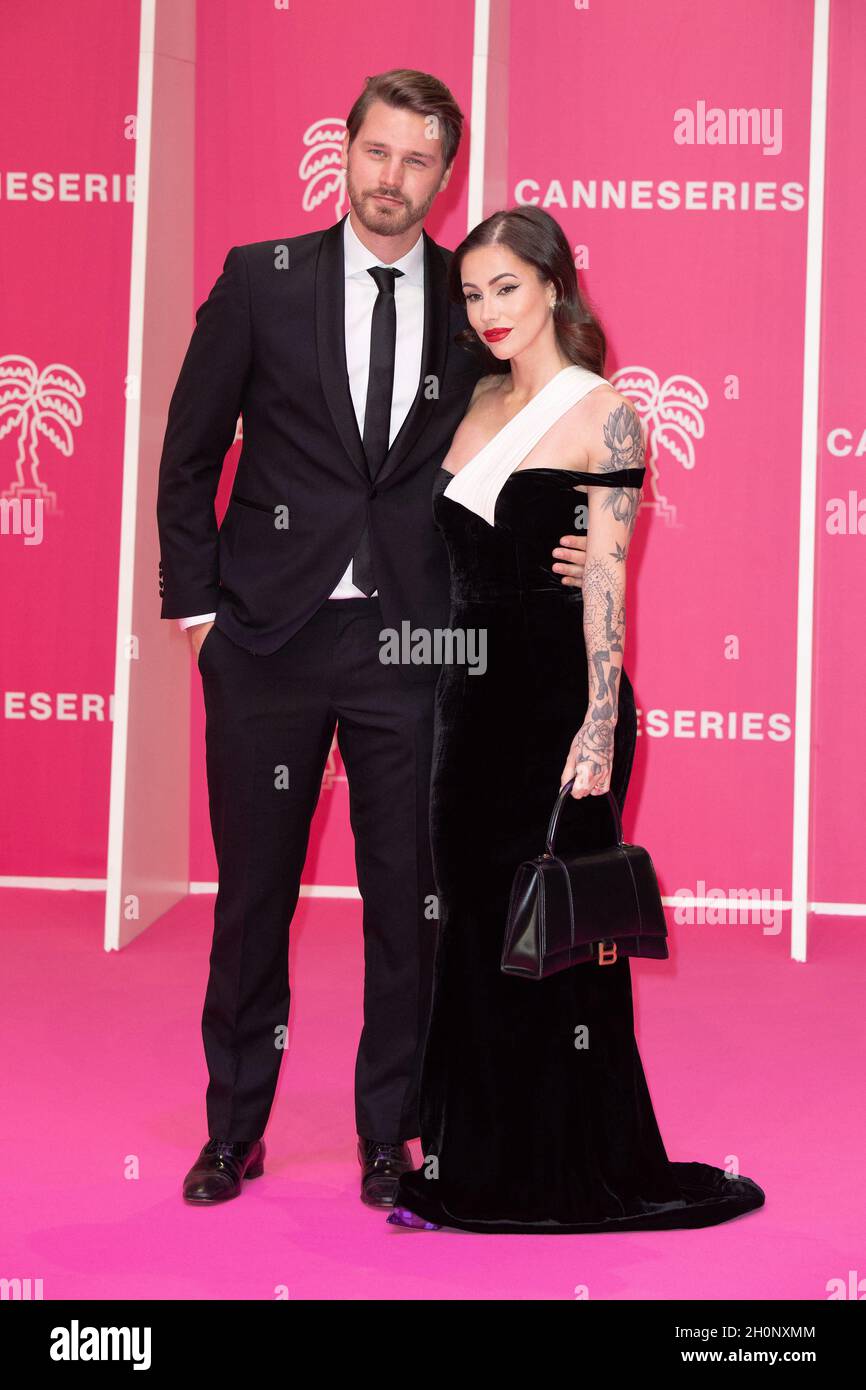 Daan de Pever et Gaelle Garcia Diaz assistent à la cérémonie de clôture lors de la 4ème édition du Festival International de Cannes (Canneseries) à Cannes, le 13 octobre 2021, en France.Photo de David Niviere/ABACAPRESS.COM Banque D'Images