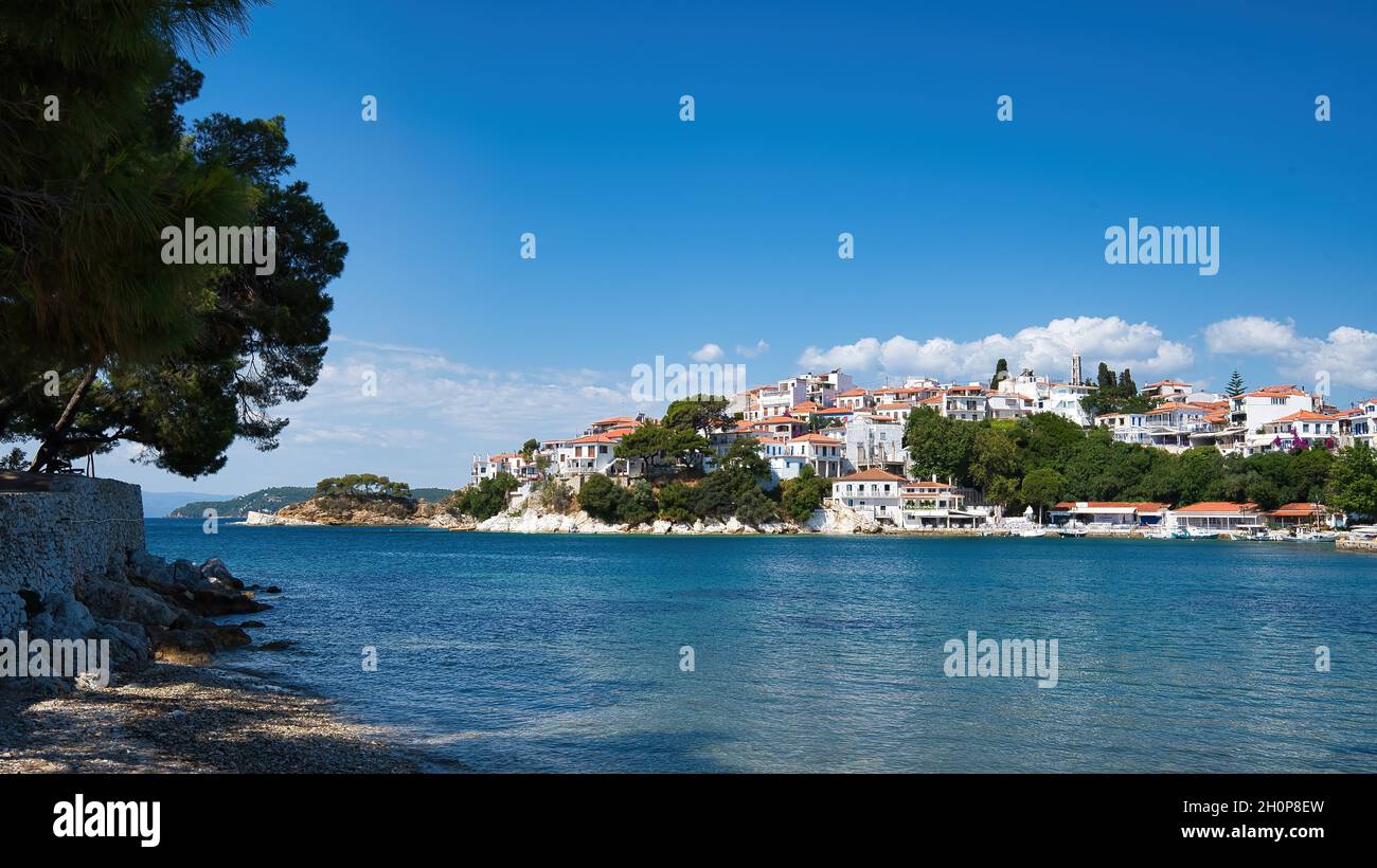 la destination touristique d'été ultime.L'ancien port.Île de Skiathos, Grèce Banque D'Images