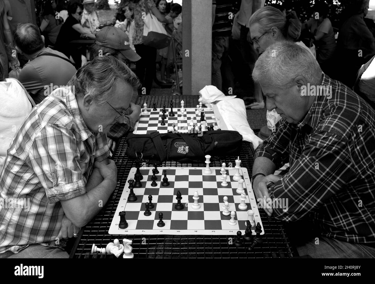 Street Photography, Milan, Italie, 2013, Chess Players. Banque D'Images