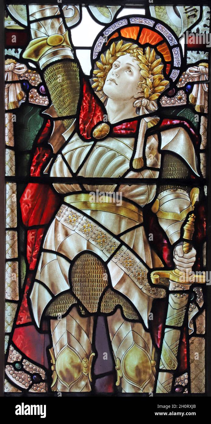 Vitrail de Percy Bacon représentant courage et victoire, église St Swithun, Sandy, Bedfordshire Banque D'Images