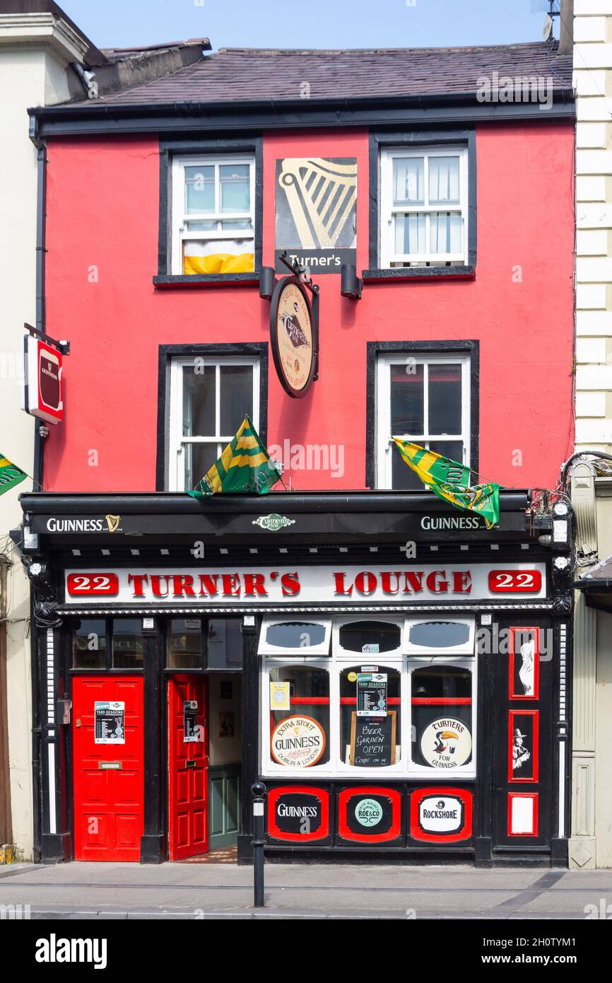 Turner's Lounge Bar, Castle Street, Tralee (Tra Li), Comté de Kerry, République d'Irlande Banque D'Images