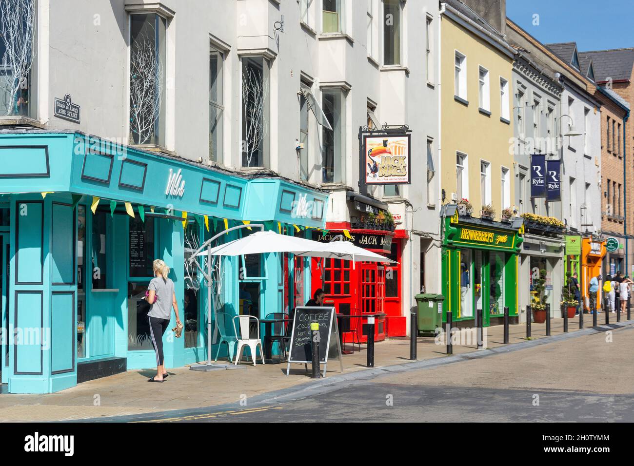 Pub irlandais traditionnel et Wild Cafe de Jack Mac, Ashe Street, Tralee (Tra Li), comté de Kerry, République d'Irlande Banque D'Images