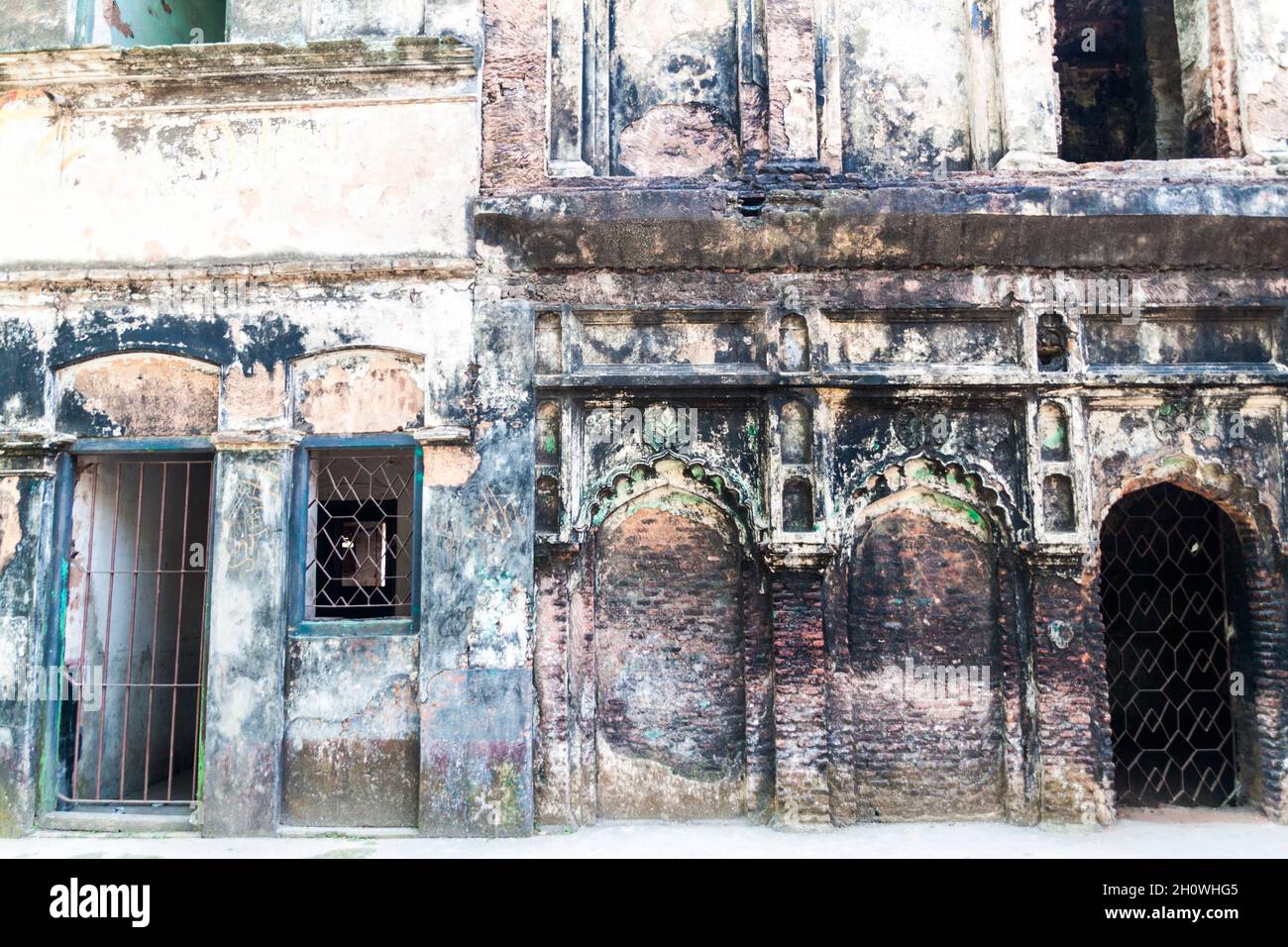 Maison abandonnée à Painam parfois Panam Nagar, Bangladesh Banque D'Images