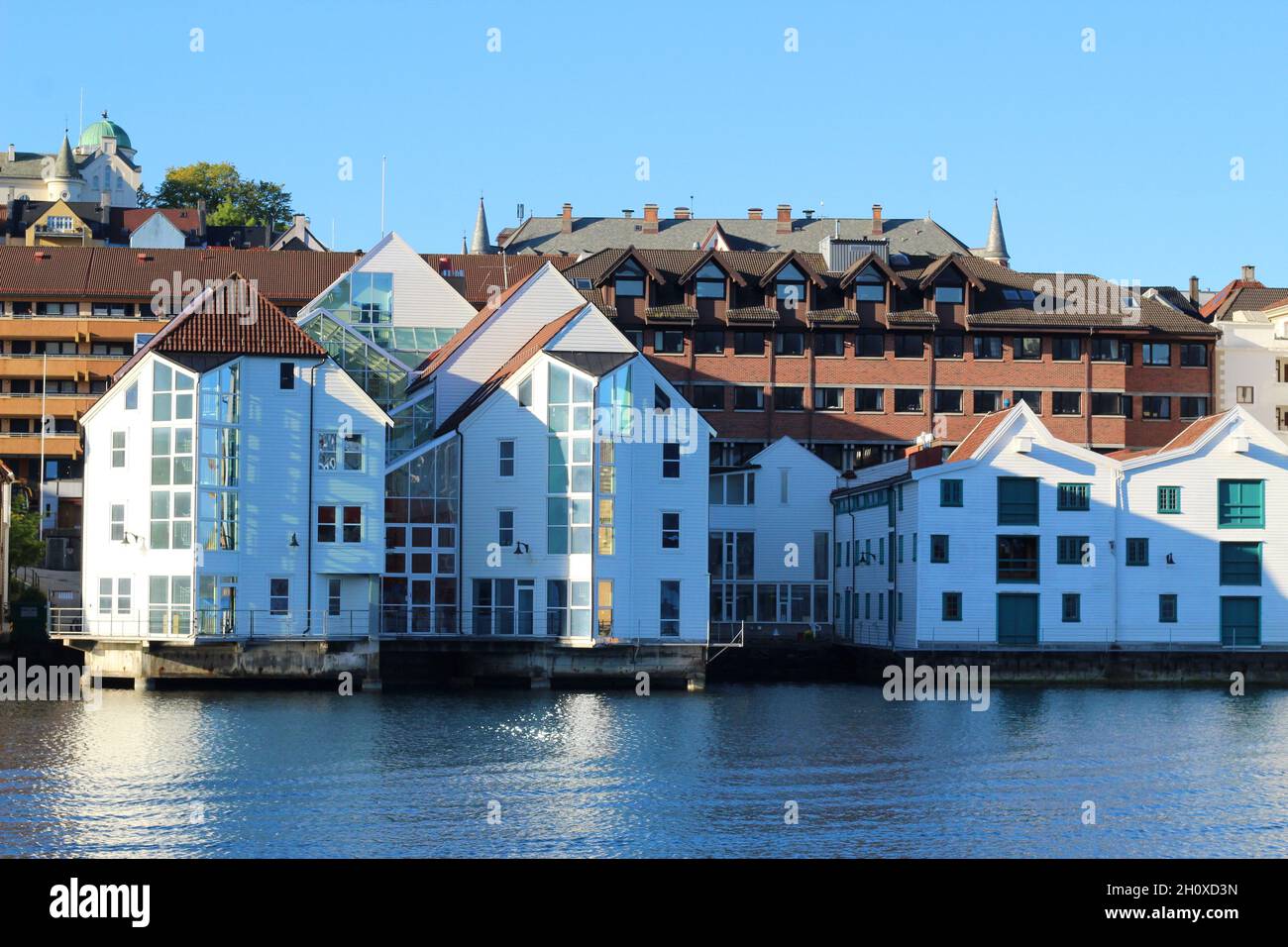 Soleil été dans la ville de Bergen, Norvège, Scandinavie, Europe Banque D'Images