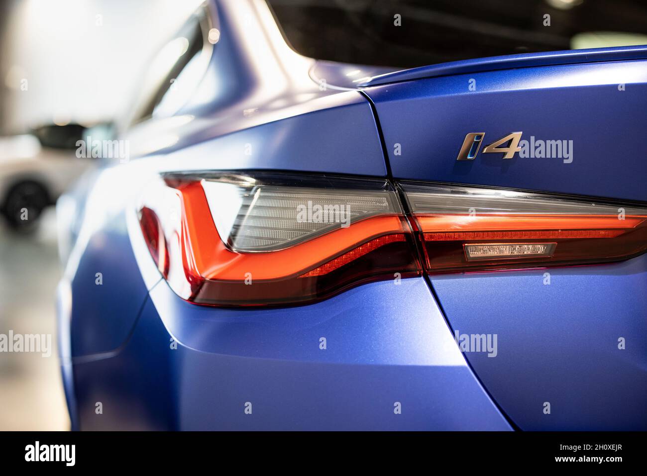 Garching, Allemagne.29 septembre 2021.Le logo « i4 » est visible à l'arrière d'une BMW i4 lors d'un événement de presse BMW.Credit: Matthias balk/dpa/Alay Live News Banque D'Images