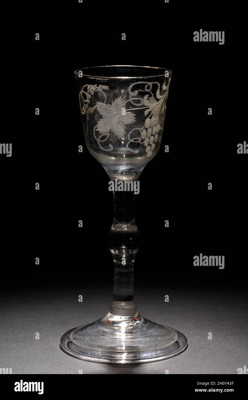 Verre de vin, ch. 1775. Angleterre, 18e siècle. Verre ; diamètre : 5 cm (1 15/16 po) ; total : 14,8 x 7,3 cm (5 13/16 x 2 7/8 in.). Banque D'Images