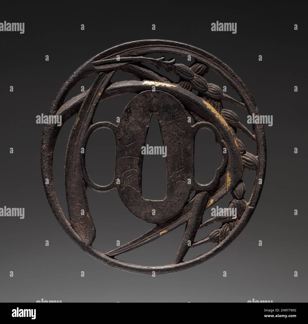 Garde au sabre, début des années 1800.Japon, période Edo (1615-1868).Fer (type Choshu); diamètre: 6.7 cm (2 5/8 po). Banque D'Images