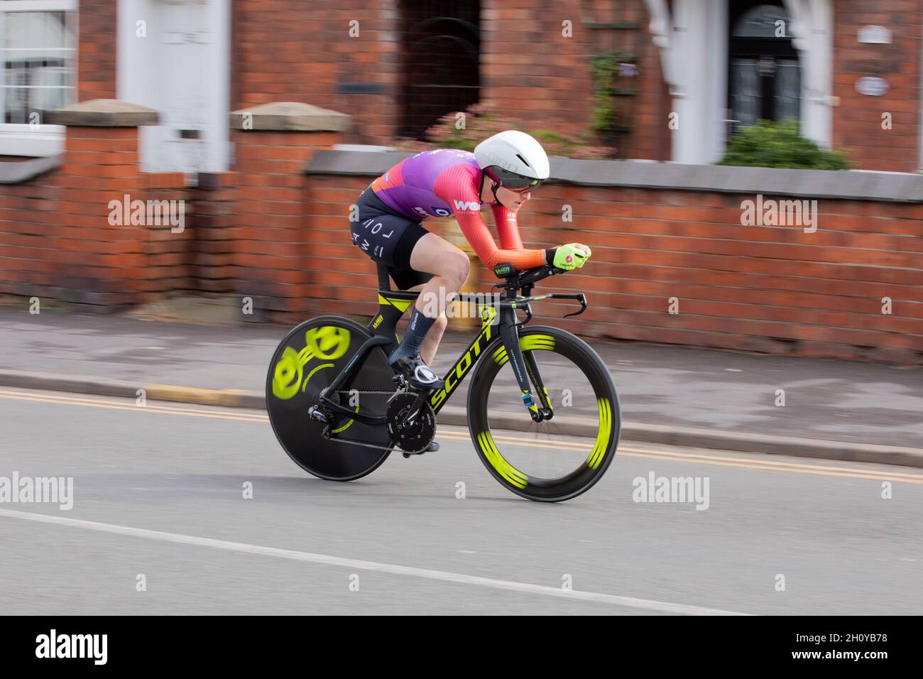 Alice Lethbridge à l'occasion de l'AWOL O'Shea qui participe à l'AJ Bell Women's Tour 2021.Le tout premier essai à Atherstone. Banque D'Images