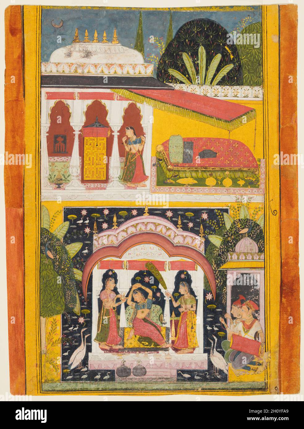 Une femme royale dans un pavillon: Desavarari Ragini de Dipak, d'un Ragamala, c.1695. Gomme tempera, argent et or sur papier; page : 38.1 x 28.9 cm (15 x 11 3/8 po.).Un somptueux palais dépeint les quartiers féminins.Dans le registre supérieur, une femme s'approche d'un lit fait sous une verrière sur une terrasse donnant sur une piscine de lotus au milieu de laquelle est un pavillon de plaisir.Un accompagnateur tient un fouet en plumes de queue de paon pour indiquer le statut royal de la femme au centre; deux musiciens jouent du tambour et des cymbales dans le coin inférieur droit. Banque D'Images