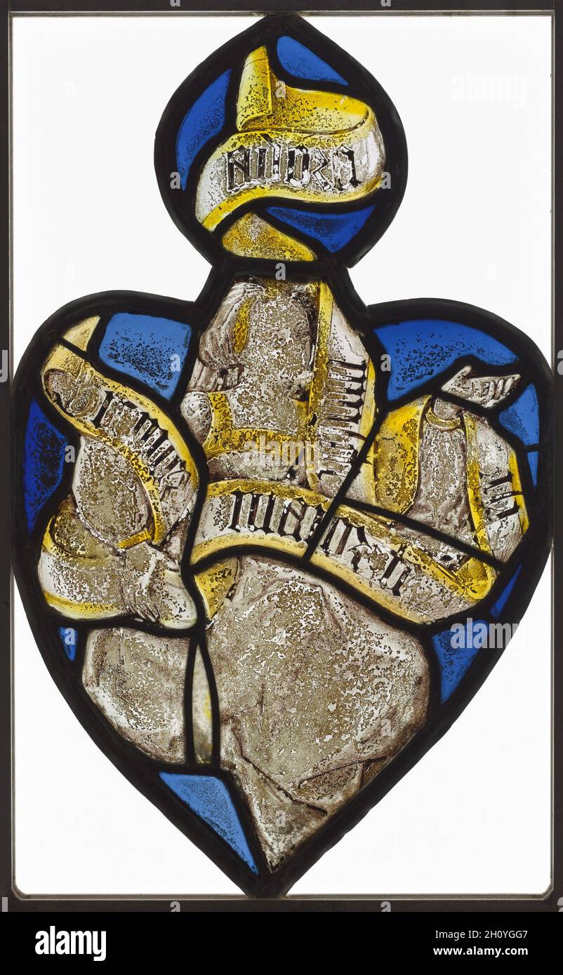 Heart-Shaped Panel : La figure d'une femme avec une banderole (Sibyl ?), ch. 1480-1520. L'Allemagne rhénane, ( ?), fin du xve - début du xvie siècle. Pot métal, verre blanc avec tache argentée ; total : 42,1 x 25,7 cm (16 9/16 x 10 1/8 in.). Banque D'Images