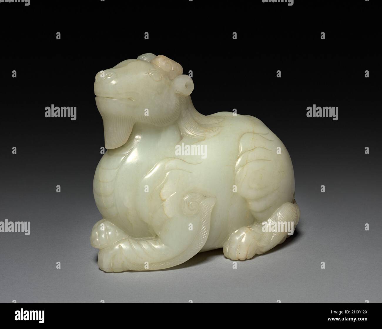 Animal fantastique, 1700s-1800s. La Chine, de la dynastie Qing (1644-1911). Jade ; total : 12,2 cm (4 13/16 po). Banque D'Images