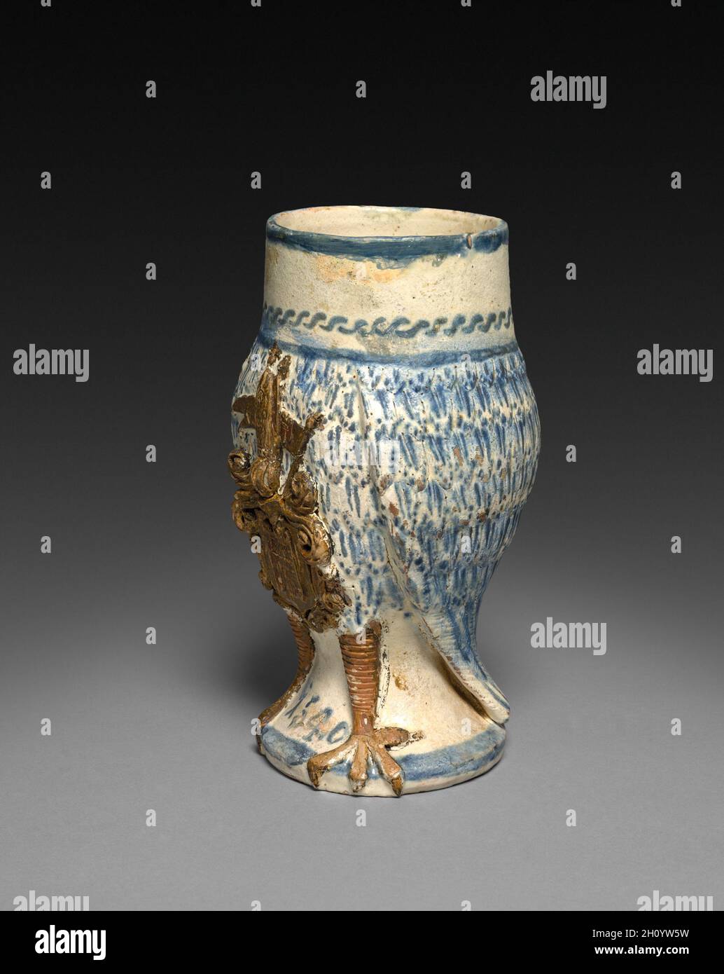 Owl (corps), 1540. Le sud de l'Allemagne, 16ème siècle. La Faïence ; diamètre : 9,9 cm (3 7/8 in.) ; total : 25,9 x 10,2 cm (10 x 4 3/16 in.) ; partie 1 : 22,9 cm (9 in.). Banque D'Images