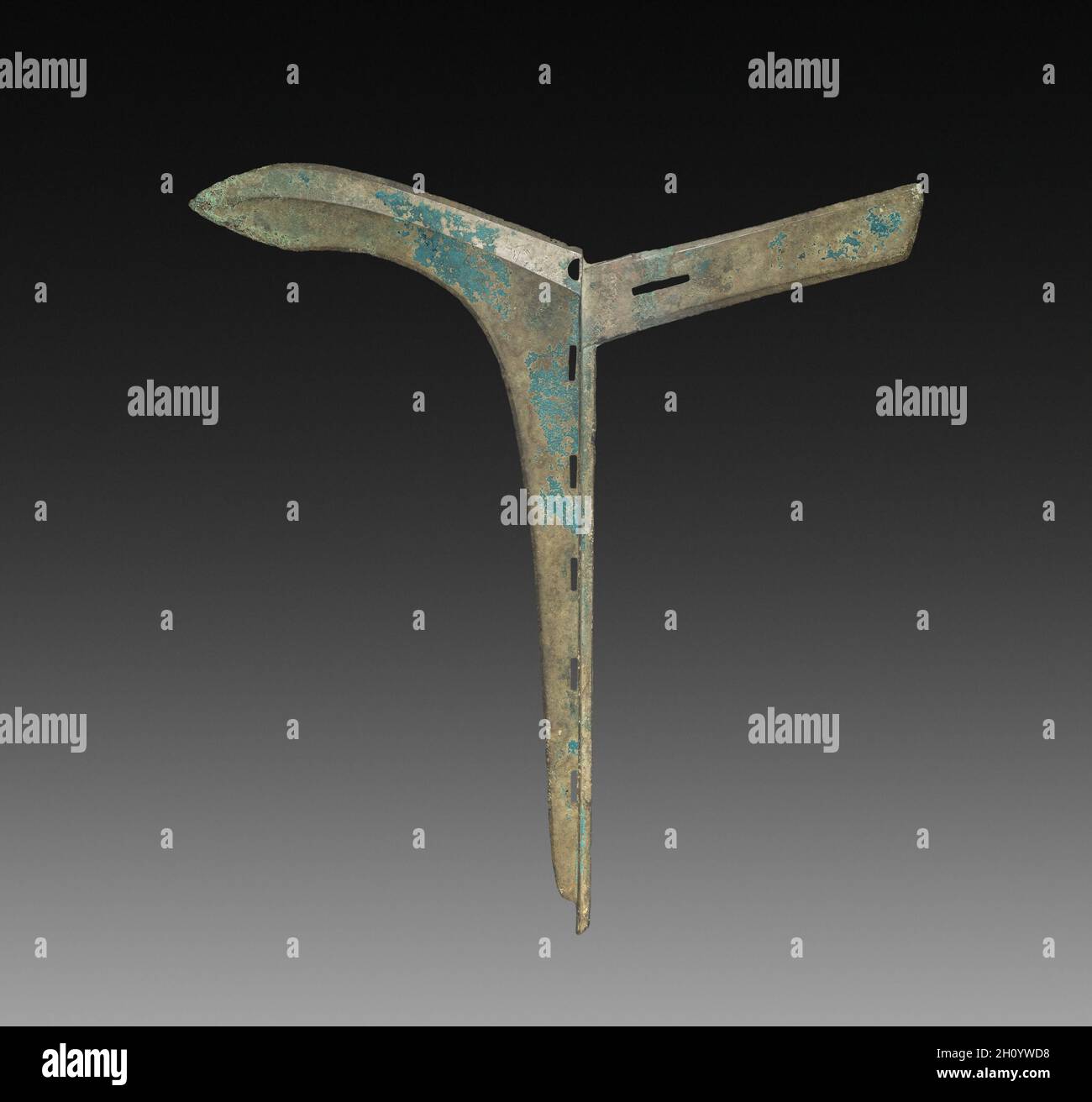 K'o, dynastie Zhou (1045-256 av. J.-C.). Chine, dynastie Zhou (ch. 1046-256 av. J.-C.). Bronze ; total : 35,6 cm (14 in.). Banque D'Images