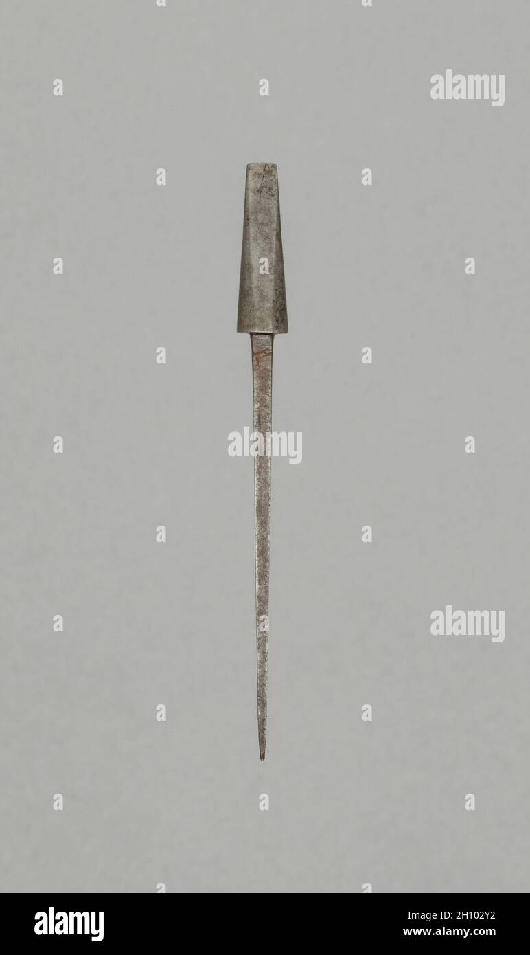 Point de flèche, 1700 s.Japon, période Edo (1615-1868).Acier; hors tout: 11 cm (4 5/16 in.); tête: 3.2 cm (1 1/4 in.). Banque D'Images