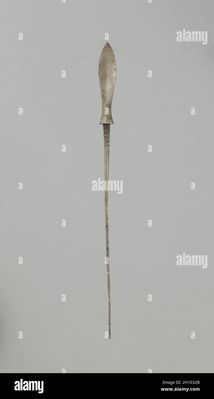 Point de flèche, 1700 s.Japon, période Edo (1615-1868).Acier; hors tout: 22.2 cm (8 3/4 in.); tête: 6.1 cm (2 3/8 in.). Banque D'Images