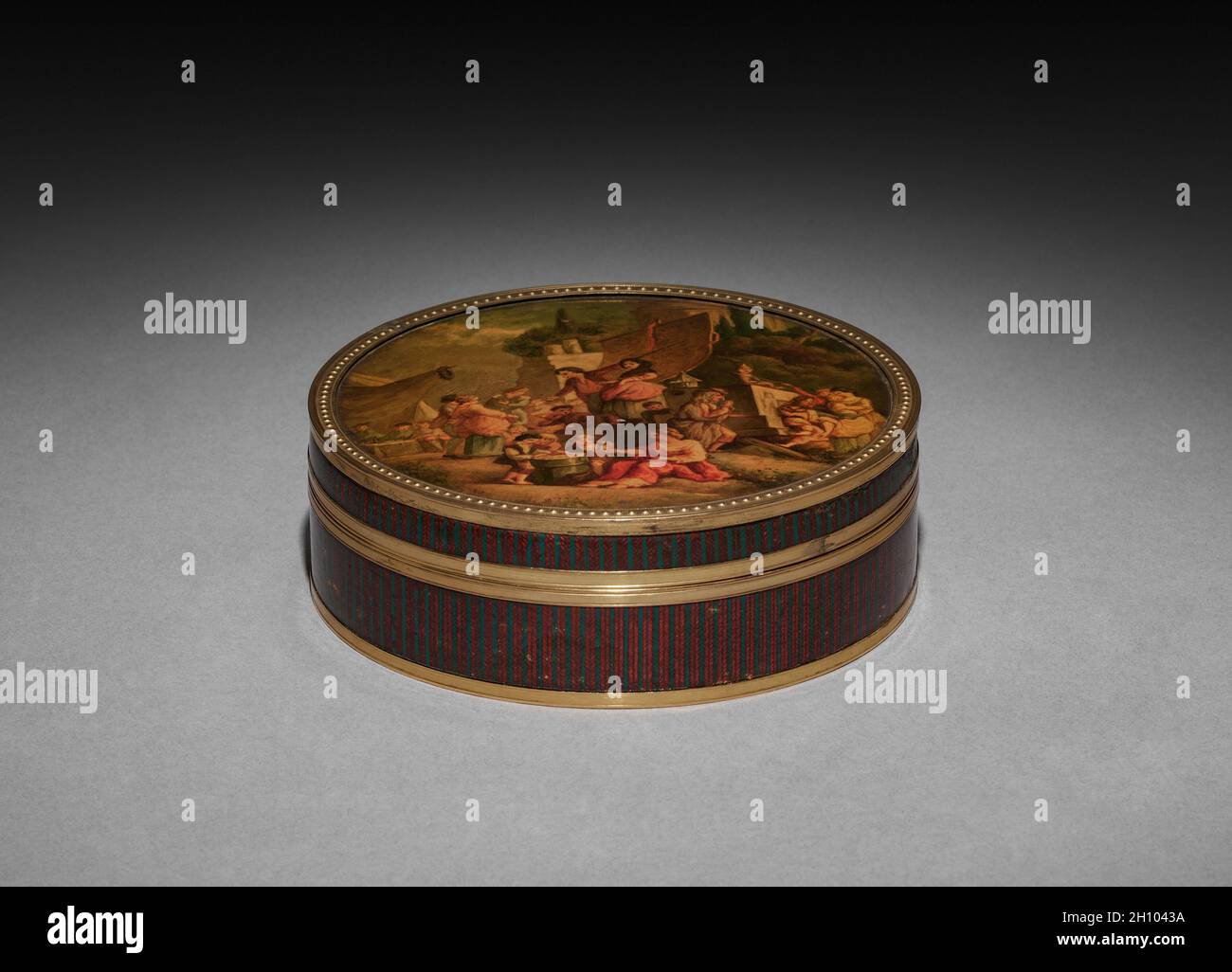 Boîte de contrainte, 1780-1800.Après François Boucher (français, 1703-1770).Supports en métal doré ou doré; couvercle avec décoration de style Vernis Martin; côtés et fond émaillés sur moteur doré; intérieur doublé en tortoiseshell; hors tout: 2.6 x 10.5 cm (1 x 4 1/8 po). Banque D'Images