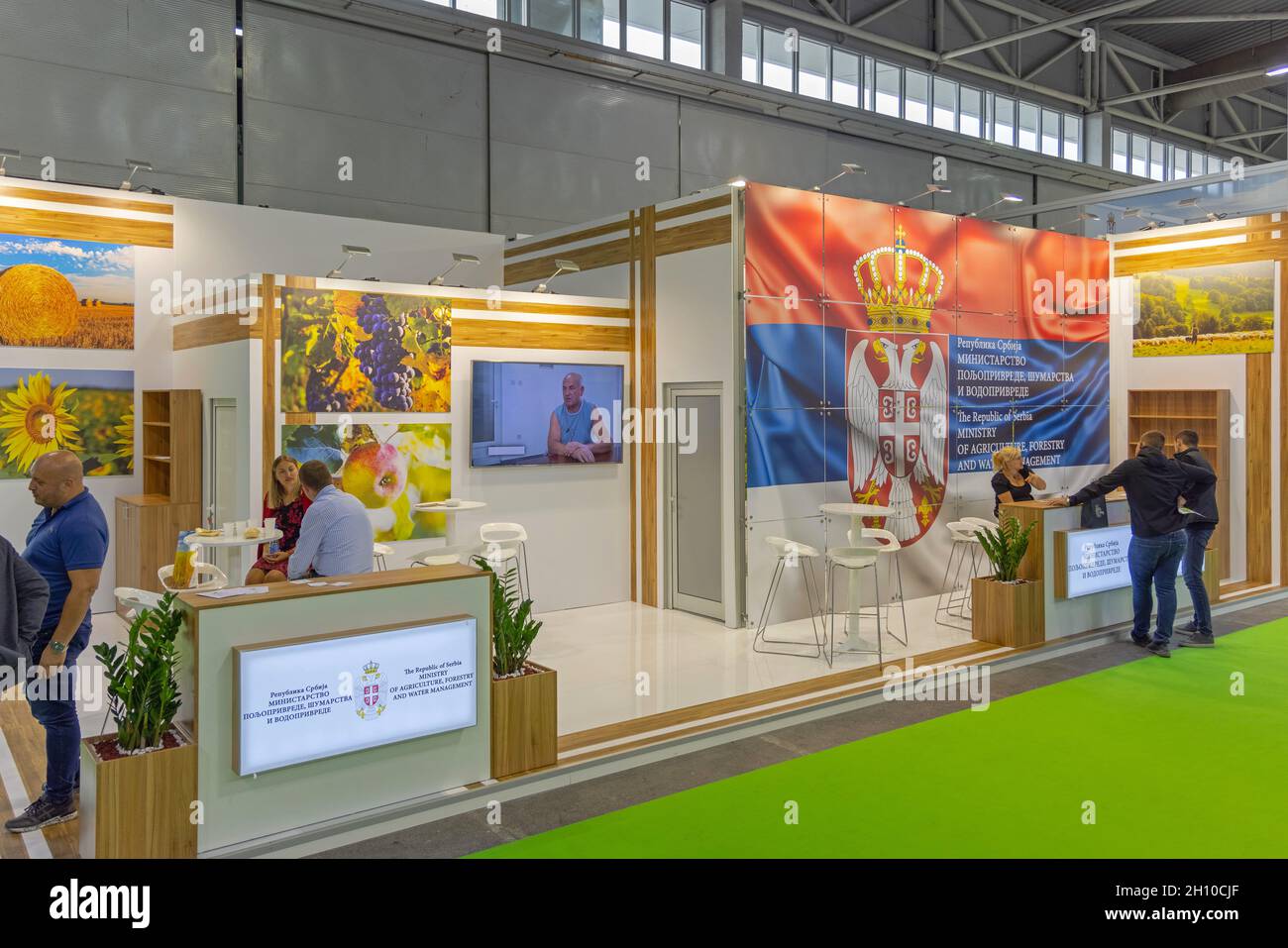 Novi Sad, Serbie - 21 septembre 2021 : stand du ministère de l'Agriculture, de la foresterie et de la gestion de l'eau à l'Expo Trade Fair. Banque D'Images