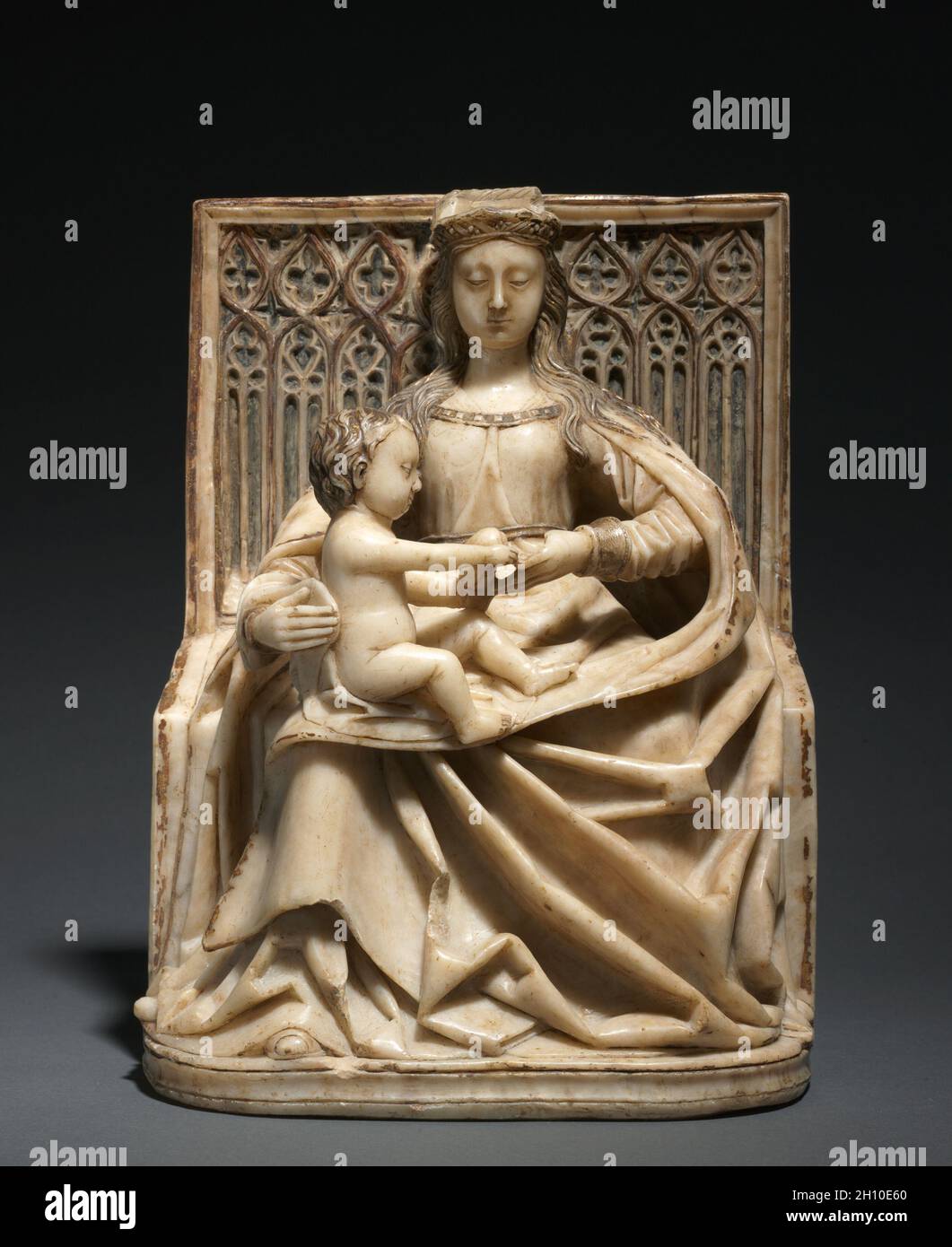 Intronisé vierge à l'enfant, ch. 1480. Gil de Siloé (Espagnol), ch. 1501). L'albâtre avec traces de polychromie et dorure ; total : 31,5 x 22,5 x 16 cm (12 3/8 x 8 7/8 x 6 5/16 in.). Banque D'Images