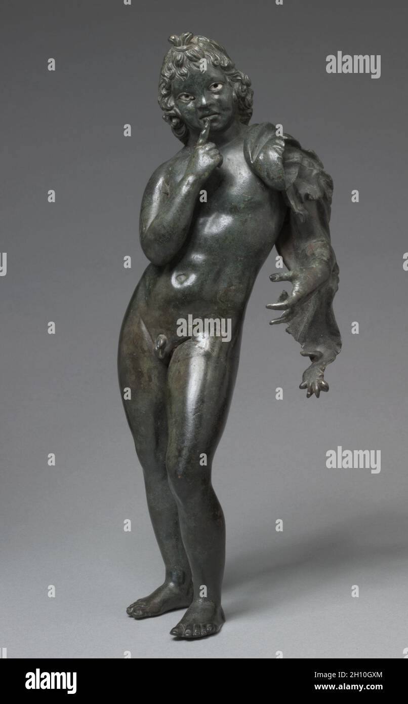 Statuette de Harpocrates, ch. BC 50. La Grèce, l'époque gréco-romaine, la fin de la dynastie ptolémaïque. Bronze, fonte creuse, avec incrustations d'argent ; Total : 27 x 10,2 x 8,6 cm (10 5/8 x 4 x 3 3/8 in.). Banque D'Images