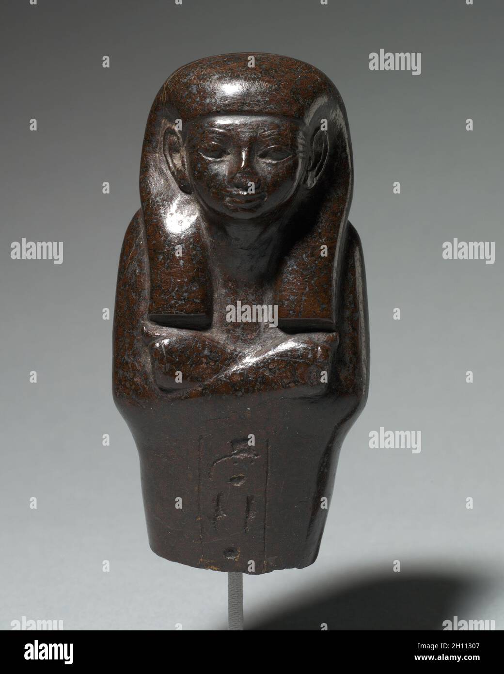 Shawabty, ch. 1859-1648 BC. L'Égypte, l'Empire du milieu, fin 12 et 13 de la dynastie. L'hématite ; total : 10,2 x 5 cm (4 x 1 15/16 in.). Banque D'Images