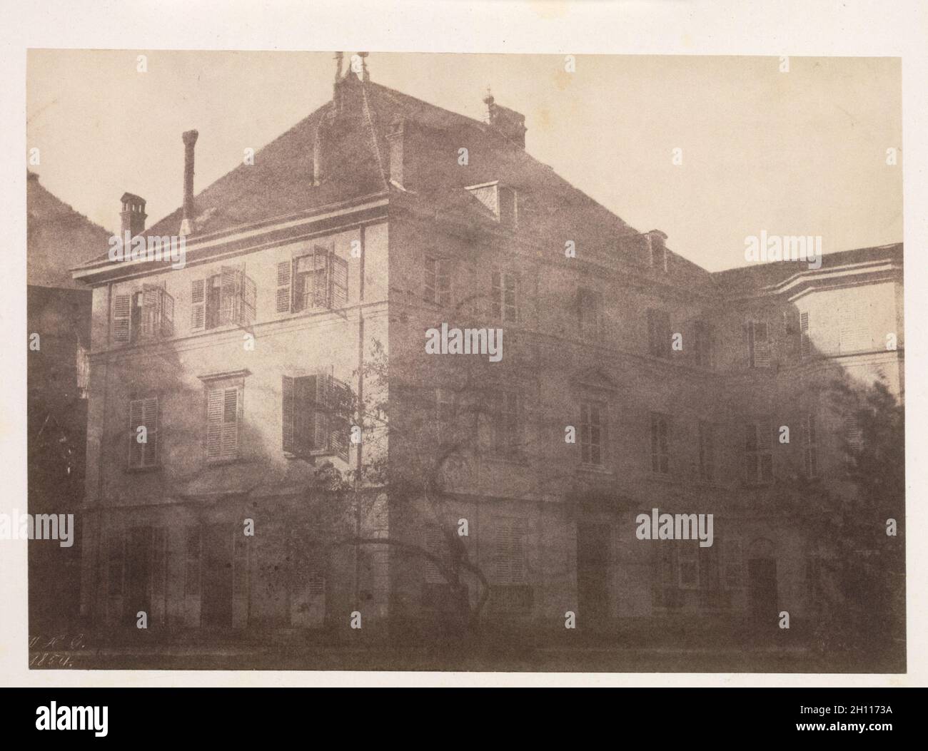 Chambre à Pau, 1854. W.H.G. (Français). Impression sur papier salé à partir d'un négatif papier ; image : 24,4 x 34,4 cm (13 5/8 x 9 9/16 in.) ; Canada : 47,5 x 59,6 cm (18 11/16 x 23 7/16 po.) ; enchevêtrées : 50,8 x 61 cm (20 x 24 in.). Banque D'Images