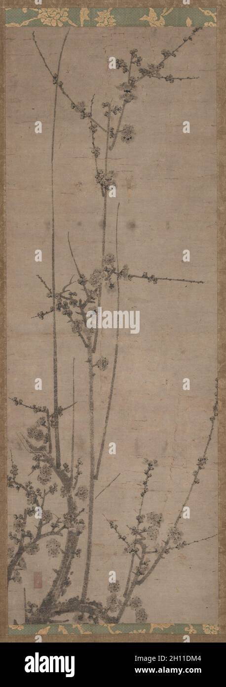Plum Blossoms, 1336-92. Le Japon, Nanbokuchō période (1336-92). Défilement pendaison ; l'encre sur papier ; peinture uniquement : 103,5 x 37,5 cm (40 3/4 x 14 3/4 in.) ; y compris montage : 182,9 x 47,6 cm (72 x 18 3/4 in.). Banque D'Images