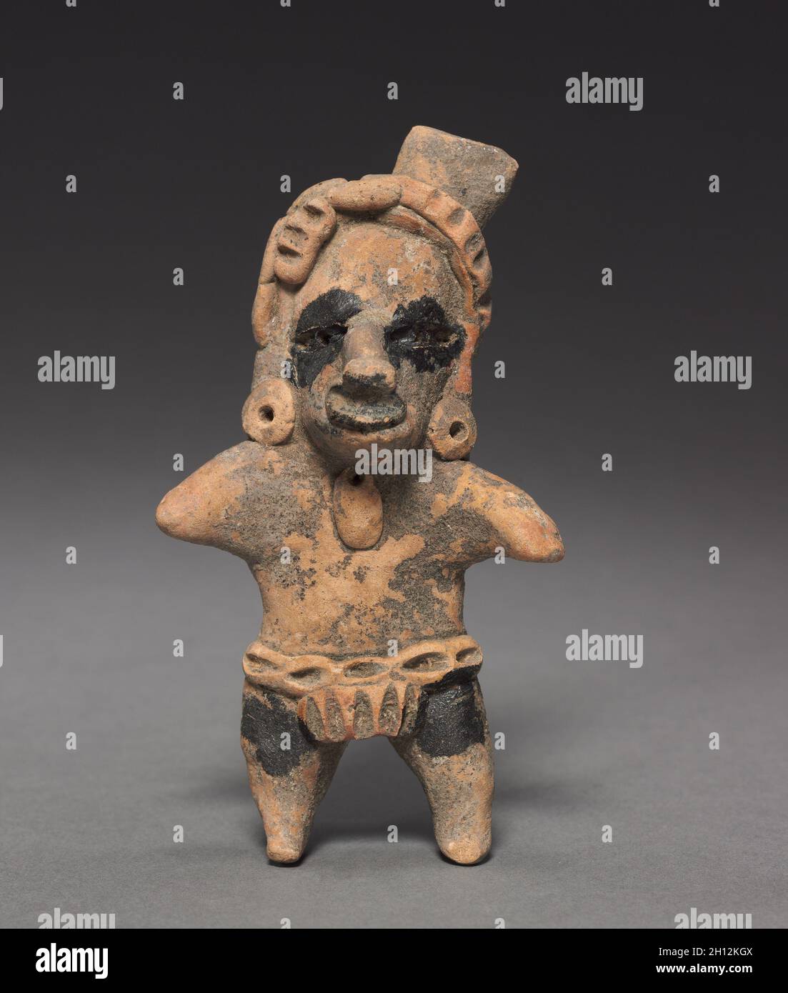L'article du prince, ch. 150-1 BC. Le Mexique, Veracruz, Remojadas, 2e-1er siècle av. Faïence avec de l'asphalte de la peinture ; Total : 14 x 7,4 x 3,6 cm (5 1/2 x 2 15/16 x 1 7/16 in.). Banque D'Images