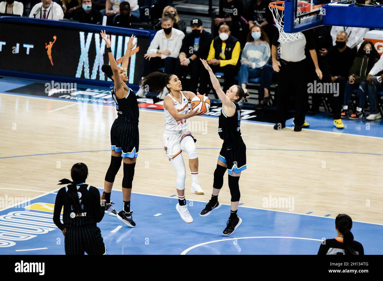 Chicago, États-Unis.15 octobre 2021.Skylar Diggins-Smith, 14 Phoenix Mercury en action durig finales jeu 3 le 15 octobre 2021 à Wintrust Arena crédit: SPP Sport Press photo./Alamy Live News Banque D'Images