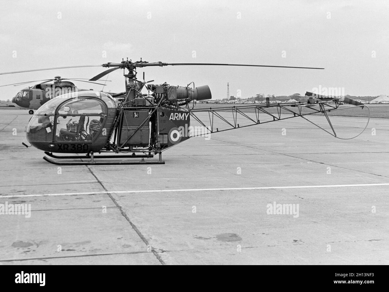 Un hélicoptère Alouette du corps aérien de l'armée britannique Aerospatiale se.3130, numéro de série XR380.Photo prise à l'église de la RAF Fenton le 25 mai 1970. Banque D'Images