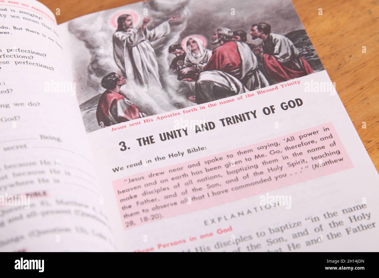 Le nouveau Catéchisme de Saint Joseph Baltimore édition officielle révisée par le Père Bennett CP, 1964 Éditions catholiques du livre Banque D'Images
