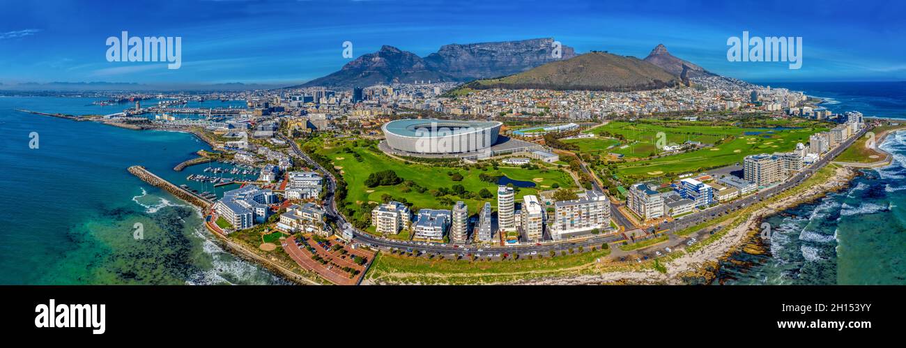 Une vue aérienne de la capitale législative d'Afrique du Sud, la ville pittoresque de Cape Town Banque D'Images