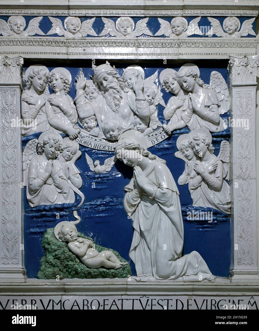 Italie Toscane Sanctuaire la Verna - Nativité par Andrea della Robbia Banque D'Images